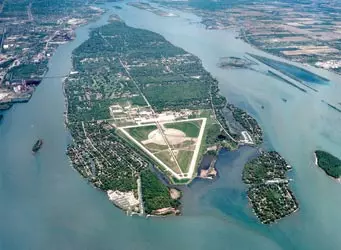 Aerial photo of Grosse Ile, Michigan
